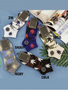 Maple Leaf Patterned Socks