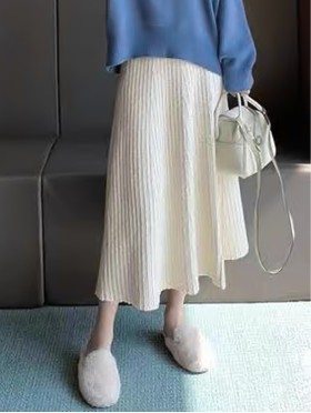 Core Spun Yarn Solid-color Knitted Stretch Skirt W/ Stone Pattern