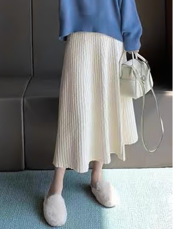 Core Spun Yarn Solid-color Knitted Stretch Skirt W/ Stone Pattern