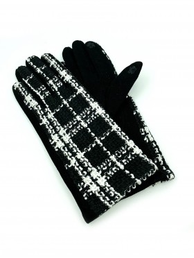 B&W Plaid Touch Screen Gloves 
