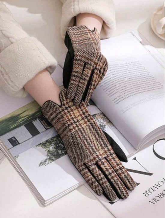 Plaid Touch Screen Glove 