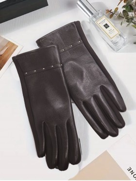 PU Touch Screen Gloves w/ Studs