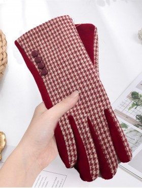 Houndstooth Design Touch Screen Gloves W/ Button Detailing