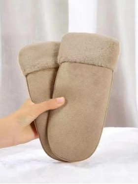 Suede Mittens W/ Fur Trim