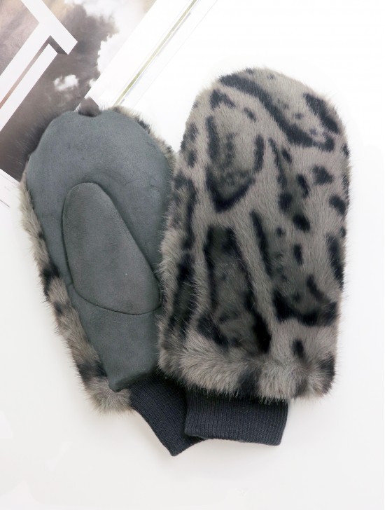 Faux Fur Leopard Print Mittens