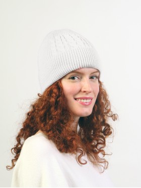 Cable Knitted Lined Hat With Brim (plush inside)  Cable Knitted Lined Hat With Brim (plush inside)