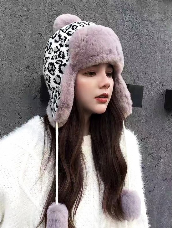 Warm Fur Leopard Print Knitted Hat W/ Ear Flaps & Fur Tassels