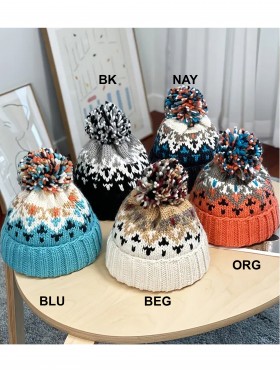 Fashion Knitted Hat W/ Colorful Pompom 