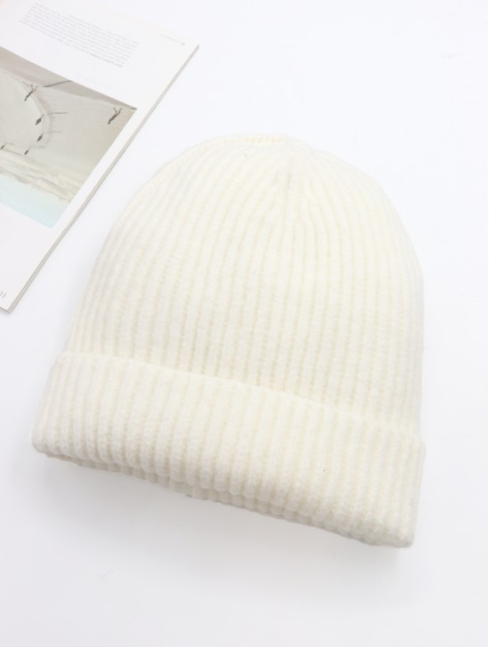 Knitted Lined Hat With Brim 
