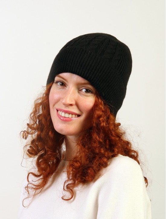 Cable Knitted Lined Hat With Brim (plush inside) 