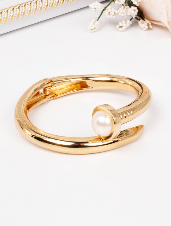 Nail Bangle with Pearl