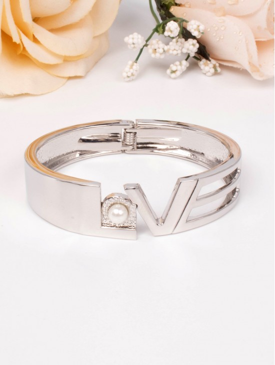 Cut Out Bangle W/ Pearl