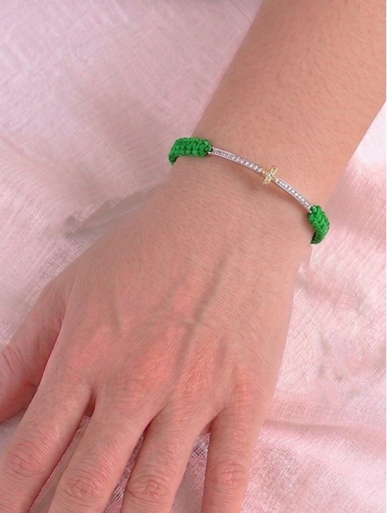 CROSS PENDANT ROPE BRACELET