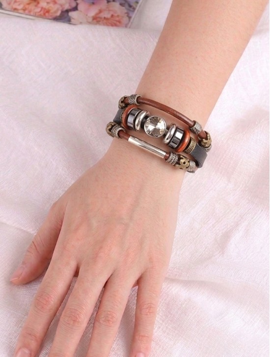 BRACELET