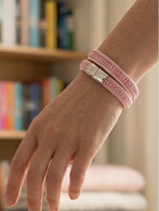 Multi Rhinestone Wrap Magnetic Bracelet