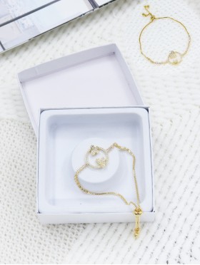 "As Brave as a Butterfly" Adjustable Rhinestone Stretch Bracelet W/ Butterfly 