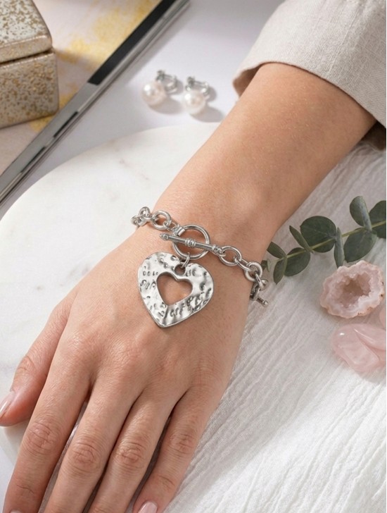 "I Love You" Heart Pendant Link Bracelet "I Love You" Heart Pendant Link Bracelet