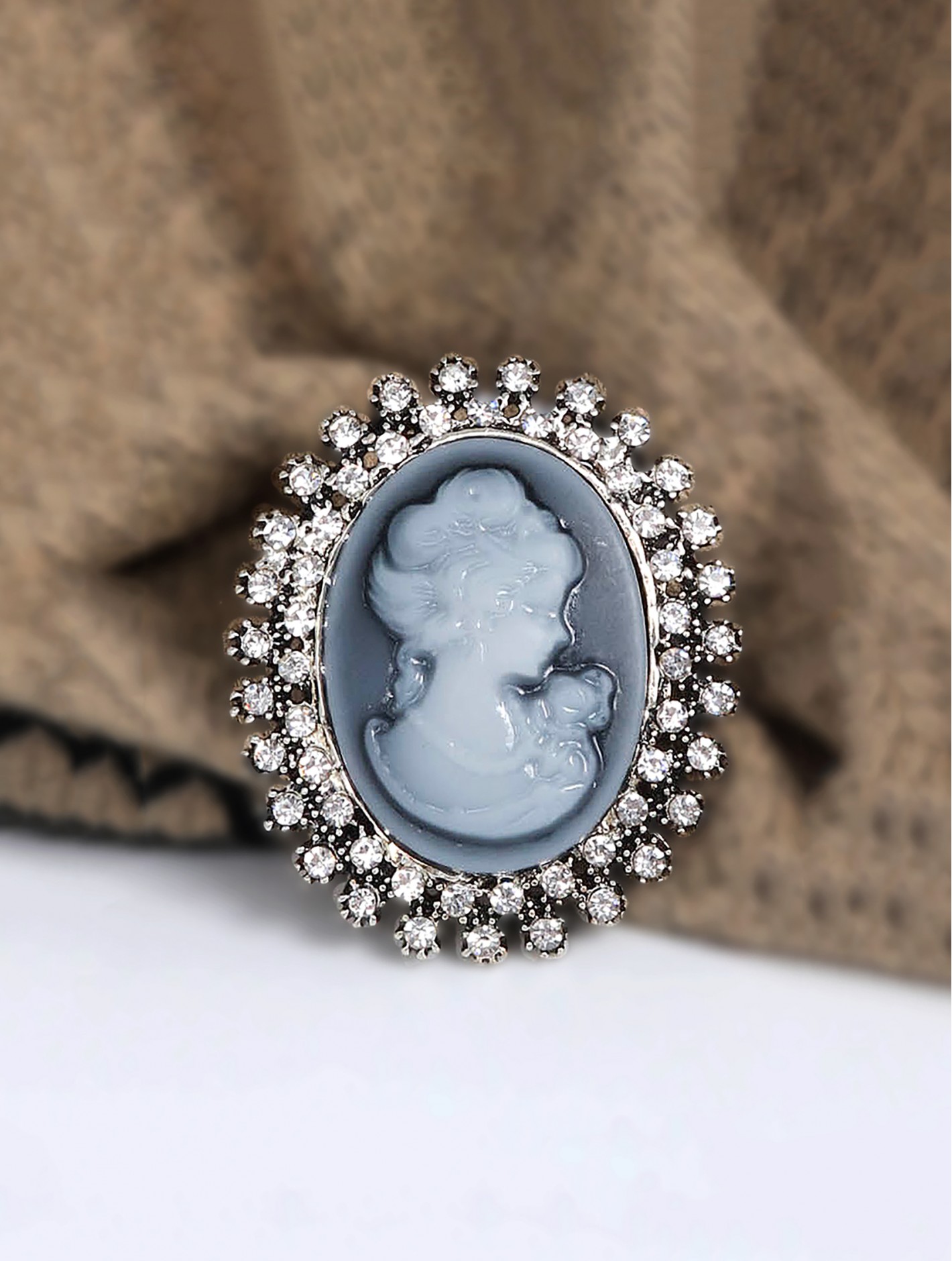 Victorian Style Brooch W/ Rhinestone