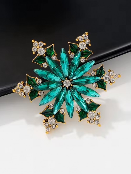 Christmas Design Brooch
