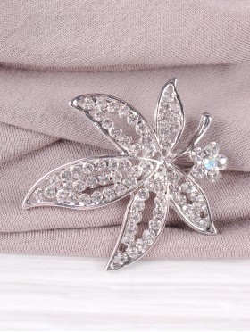 Maple Leaf Rhinestone Brooch 