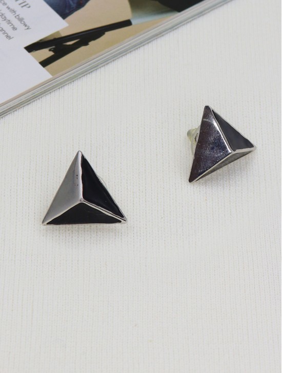 3D TRIANGULAR STUD EARRINGS