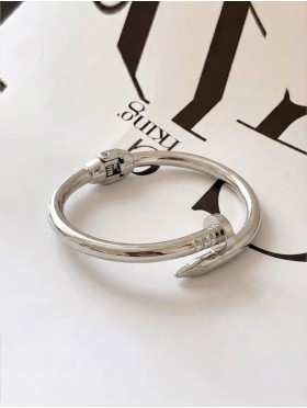 NAIL BANGLE