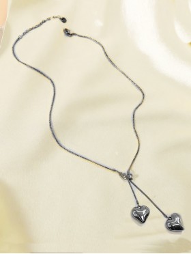 Chain Necklace W/ Hearts Pendant
