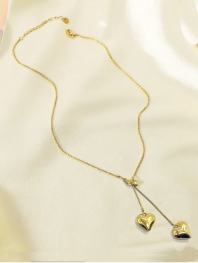 Chain Necklace W/ Hearts Pendant