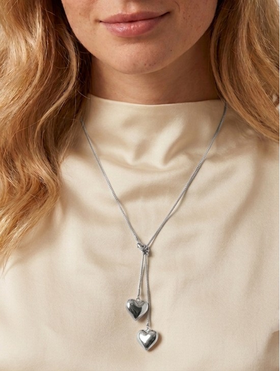 Chain Necklace W/ Hearts Pendant