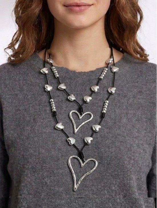 Rope Necklace W/ Hearts Pendant