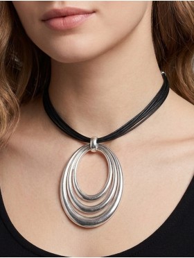 Rope Necklace W/ Triple Oval Ring Pendant