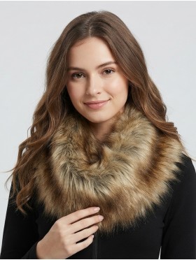 LUX FAUX FUR LOOP COLLAR