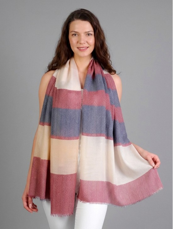 Linear Design Striped Scarf