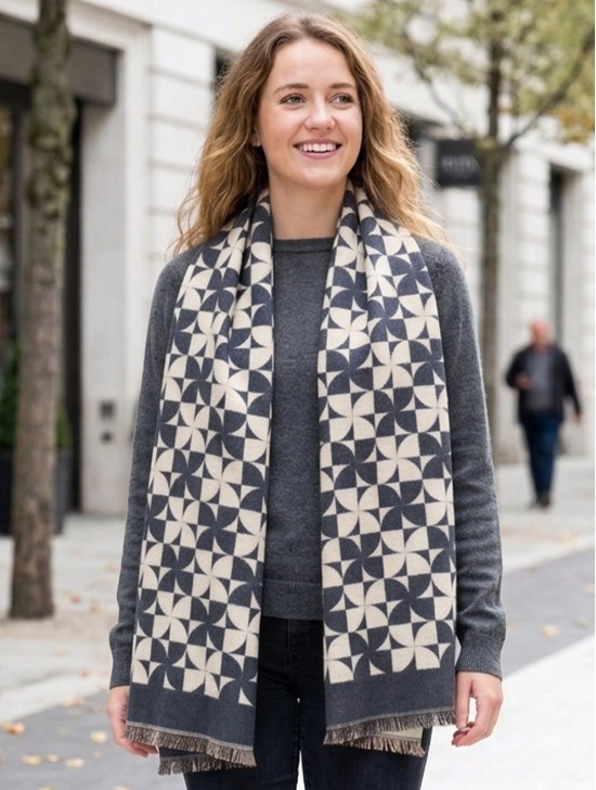Pin-Wheel Design Blanket Scarf