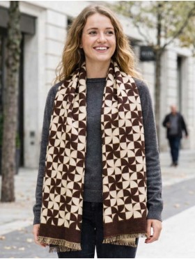 Pin-Wheel Design Blanket Scarf