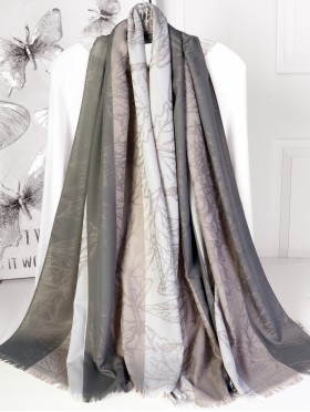 Two-Tone Leaves Print Fashion Shawl Scarf W/ Cut Tassels Two-Tone Leaves Print Fashion Shawl Scarf W/ Cut Tassels
