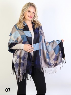 Maple Leaf Print Pashmina W/ Tassels