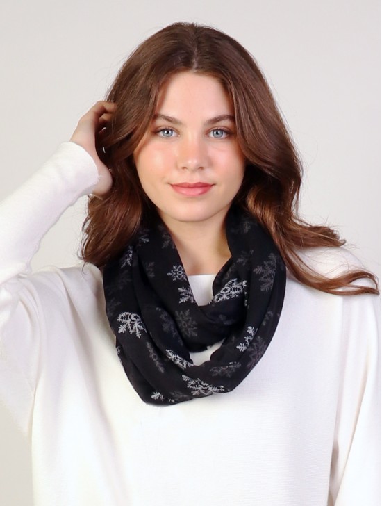 SNOW PRINT LOOP SCARF