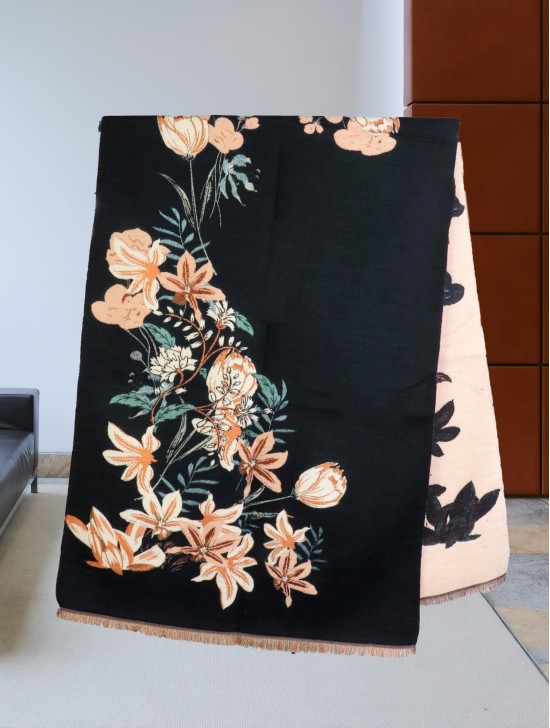 Reversible Floral Design Blanket Scarf