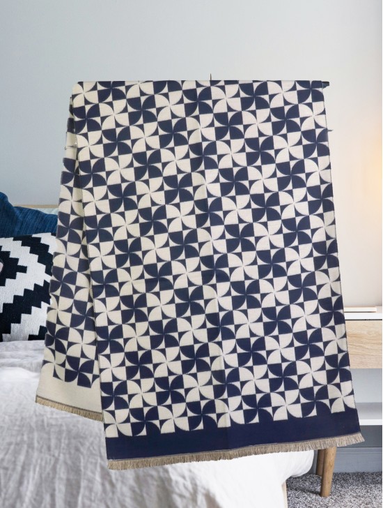 Pin-Wheel Design Blanket Scarf