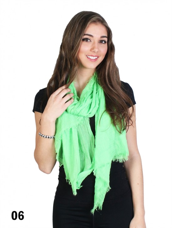 SCARF, WRINKLE FREE EDGE